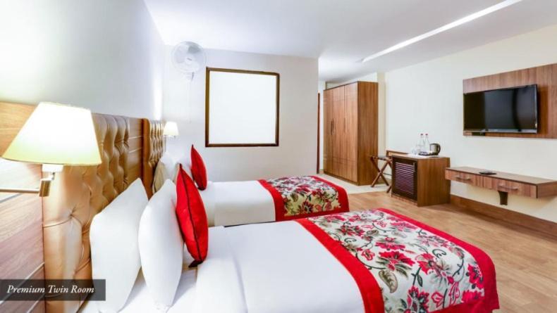 Sobralia Casino Resort & Spa Namchi Bagian luar foto