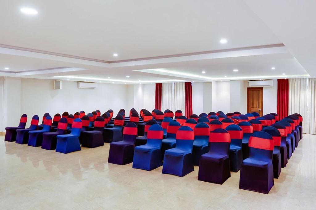 Sobralia Casino Resort & Spa Namchi Bagian luar foto