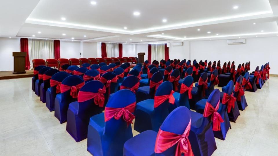 Sobralia Casino Resort & Spa Namchi Bagian luar foto