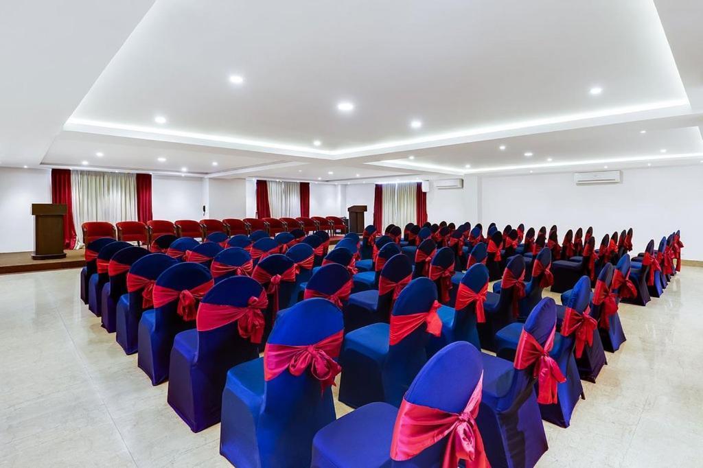 Sobralia Casino Resort & Spa Namchi Bagian luar foto