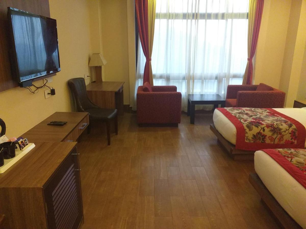 Sobralia Casino Resort & Spa Namchi Bagian luar foto