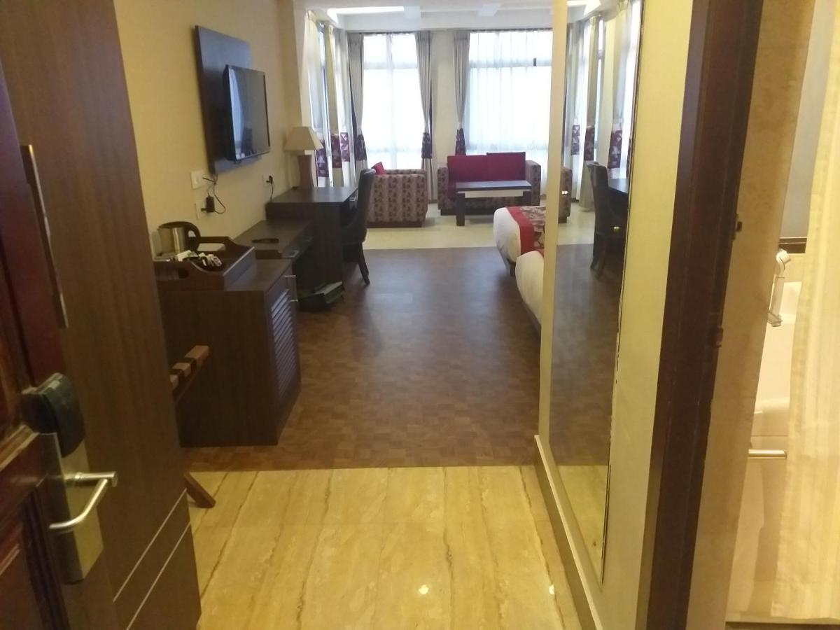 Sobralia Casino Resort & Spa Namchi Bagian luar foto